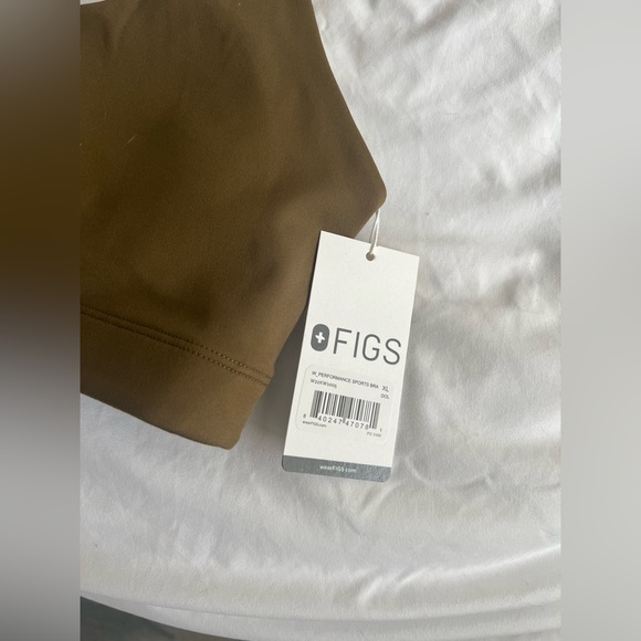 NWT Figs Martini Olive Sports Bra - Picture 2 of 3